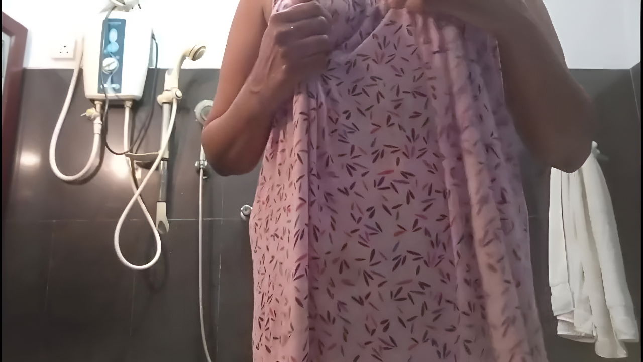 Famouse Indian Actress Anne Musterbating in Bed with Big Shaggy Boobs and Wet Pussy