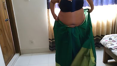 Hot Bhabhi Sucked My Penis