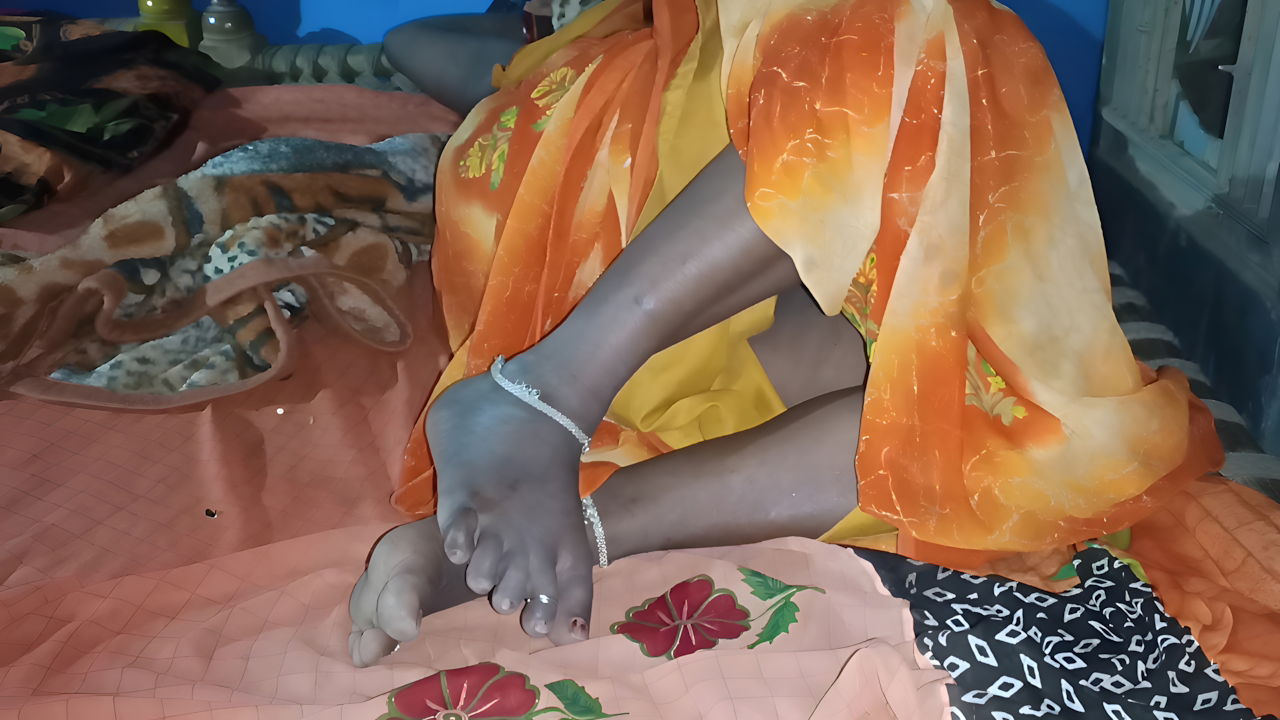 Riya Bhabhi Got Fucked When Her Husband Is Not at Home