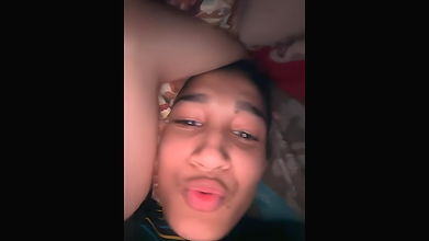 Beautiful Hot Girlfriend Fingering On Vc Many Clips 28