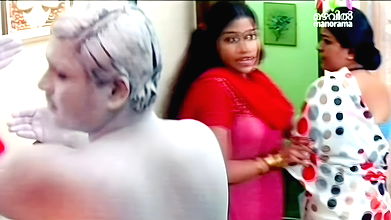 Malayali Sexy Maid Hot Big Breasts and Big Deep Navel Hole in Saree 22