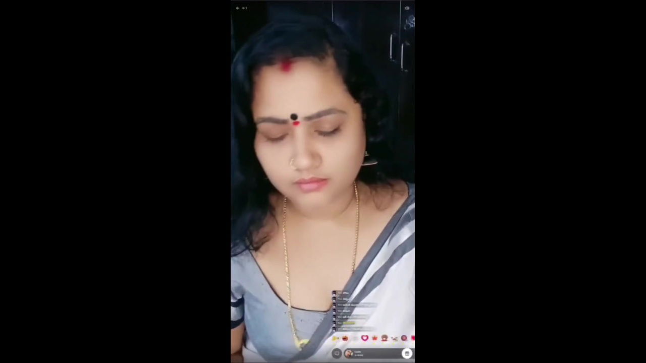 Hot South MILF Lucky Boob Show Live 121 With face 22