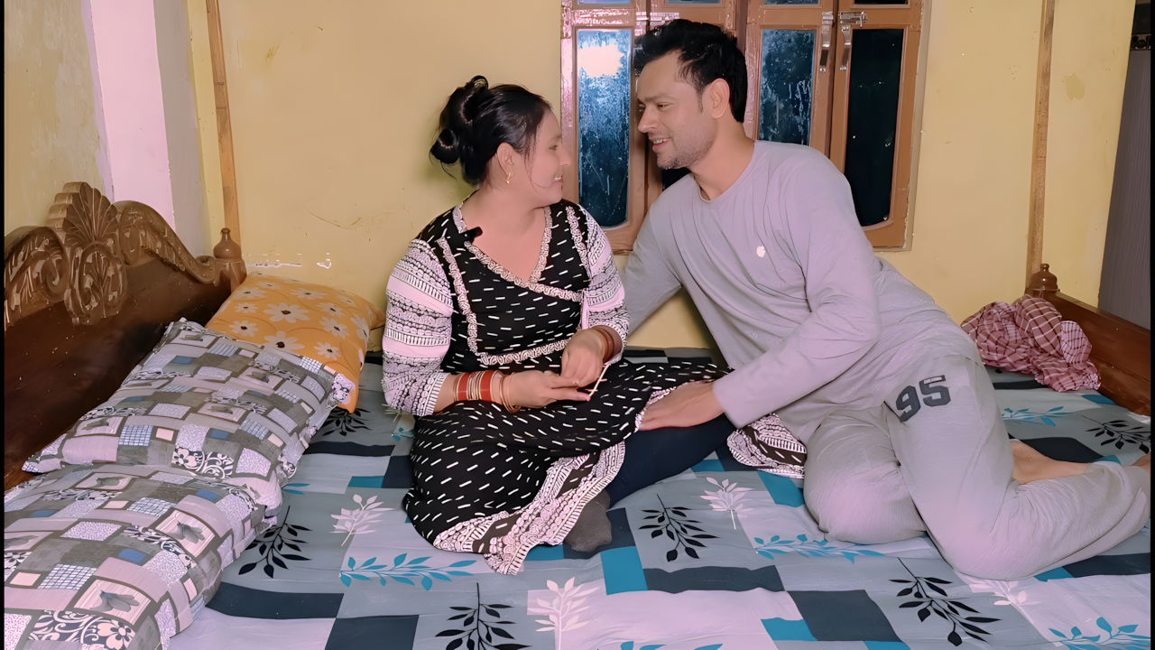 Babe Talking Getting Pleasure Lots of Cum on Butt