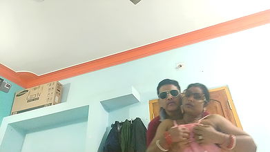 Beauty Tamil Porn Actress Squirting and Fucked Hard Roughly and Creampied Pussy with Mumbai Photographer’s Home