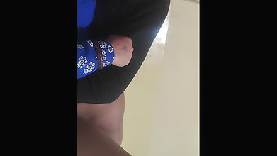 Bhabi’s Water Came Out.