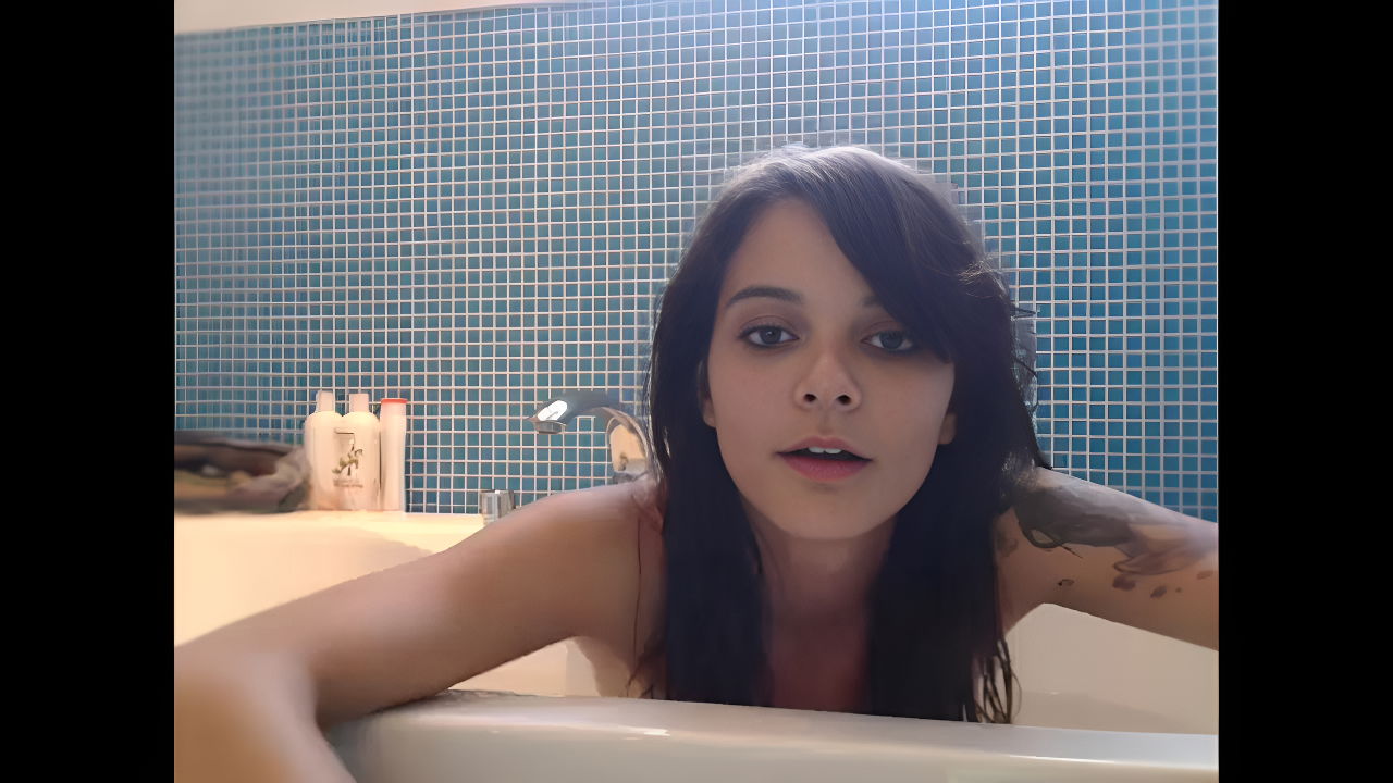 home alone playing with myself_548c87ce