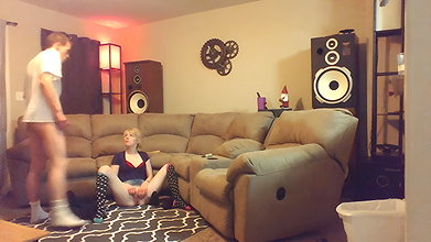 Milf straight xxx Black Male squatting in home gets our mummy officers squatting on his_67b37627