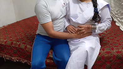 College Desi Girlfriend Comes to Hotel to Meet Boyfriend on Valentine’s Day