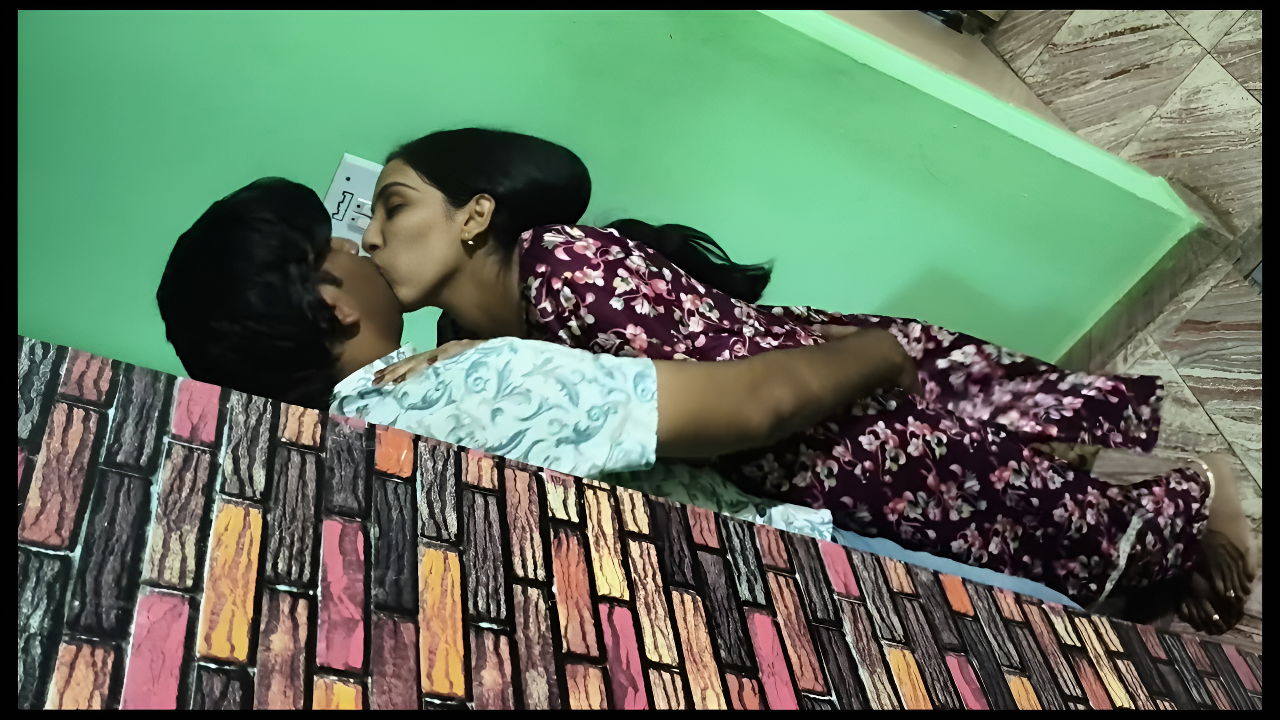 College Ex-girlfriend Sucking and Fucked