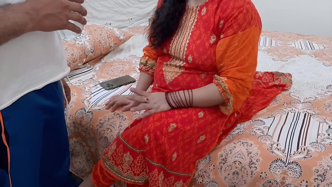 College Friend Told Me How to Fuck My Stepmom in Indian Sex MMS