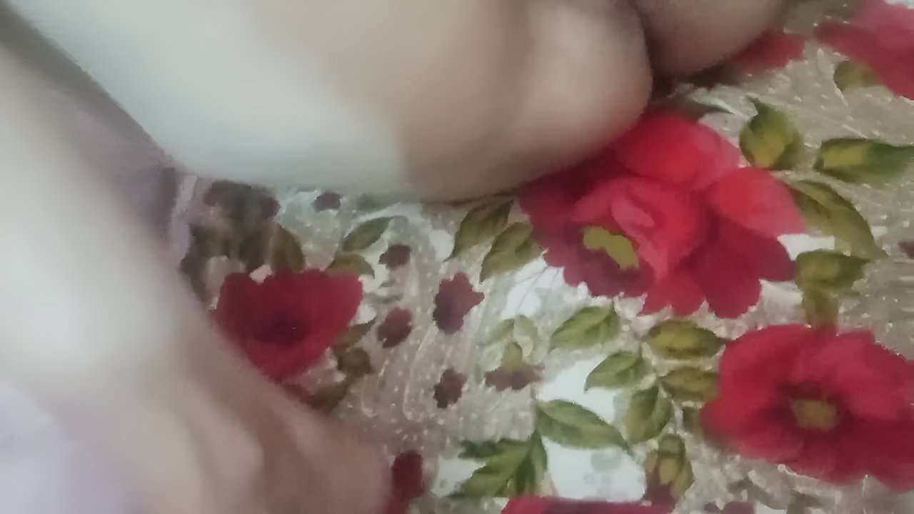 Desi Porn MMS Leak in Home Setup Caught on Camera
