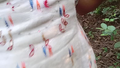 Desi Beautiful Hot Bhabhi Jungle Main Sex Kiya Out Dorsex