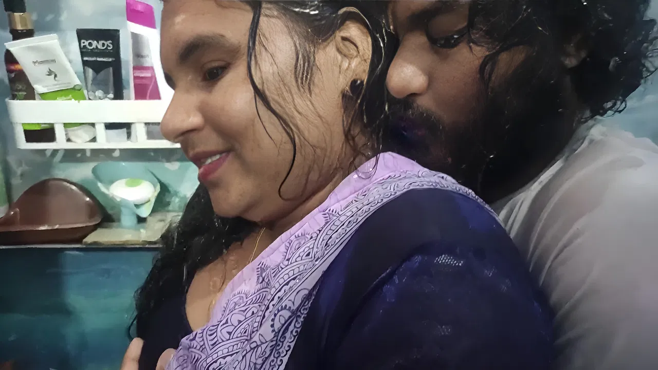 Desi Couple Saree Bath with Sex Day After Marriage