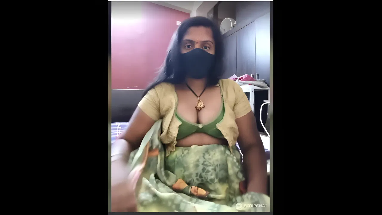 Sowjanya-telugu-stripchat-ticket-show