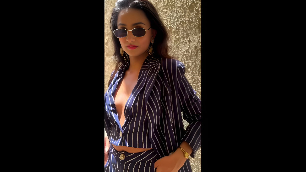 SANCHI RAI CUMWORTHY BEAUTY NAUGHTY SEXY AMPLE CLEAVAGE EXPOSE SHOOT HQ VIDEO 22