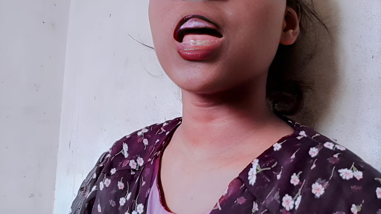 I Fucked My Friend Wife When She Is Home Alone