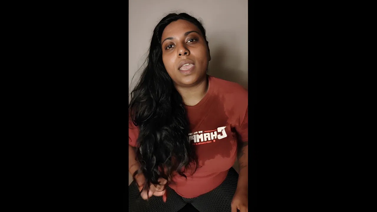 Sweaty Ilaria Is Horny for Some Indian Cock