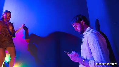 Brazzers Exxtra with Melody Marks in Wrong Gloryhole