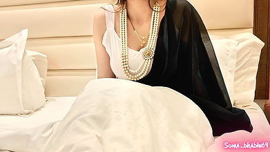 Rich Malkin Fucked by Her Driver Instead of Giving Massage.