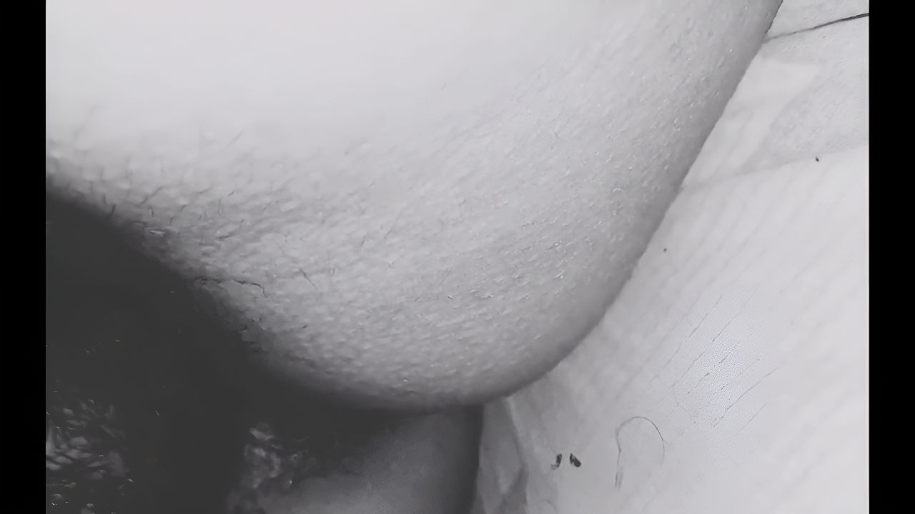 The Crying Stepsister-in-law Let Out Painful Screams, but the Stepbrother-in-law Did Not Leave Her, the Stepsister-in-law’s Tear