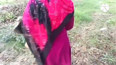 Punjabi Bhabhi Outdoor Sex. Bhabhi Fucked in Doggy Style in N Jungle