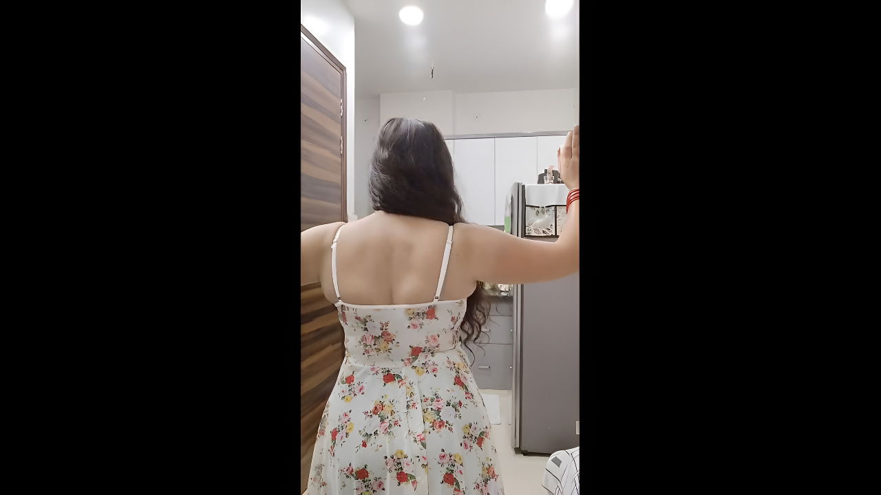 Youtuber Vandhana 26