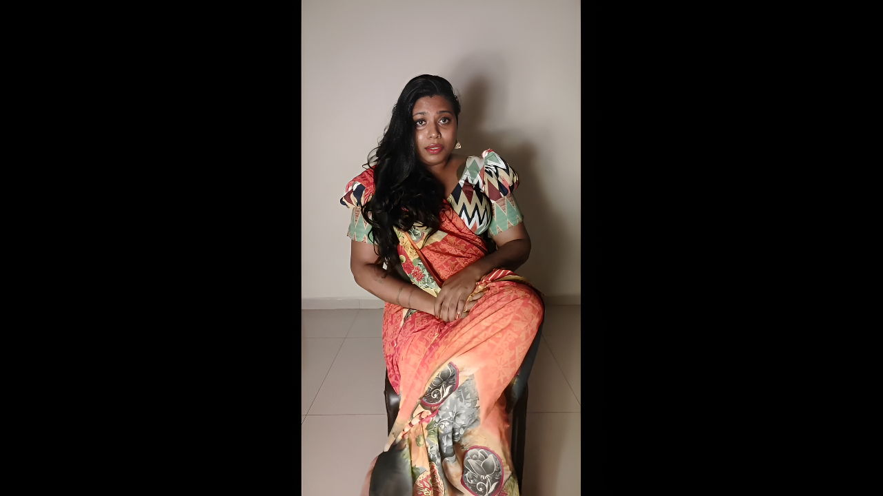 Red Light Thevudiya Ilaria and Virgin Ramesh