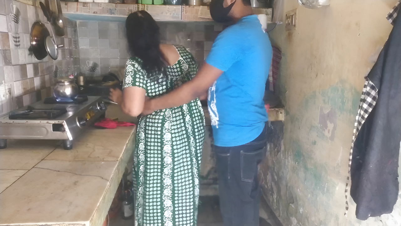 Desi Bhabhi Big Boobs Cleavage Tease in Kitchen Hot Indian Village Girls Exposed