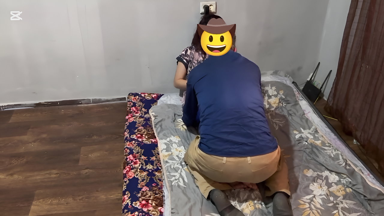 We Had Sex with a Young College Student in Indian Sex MMS