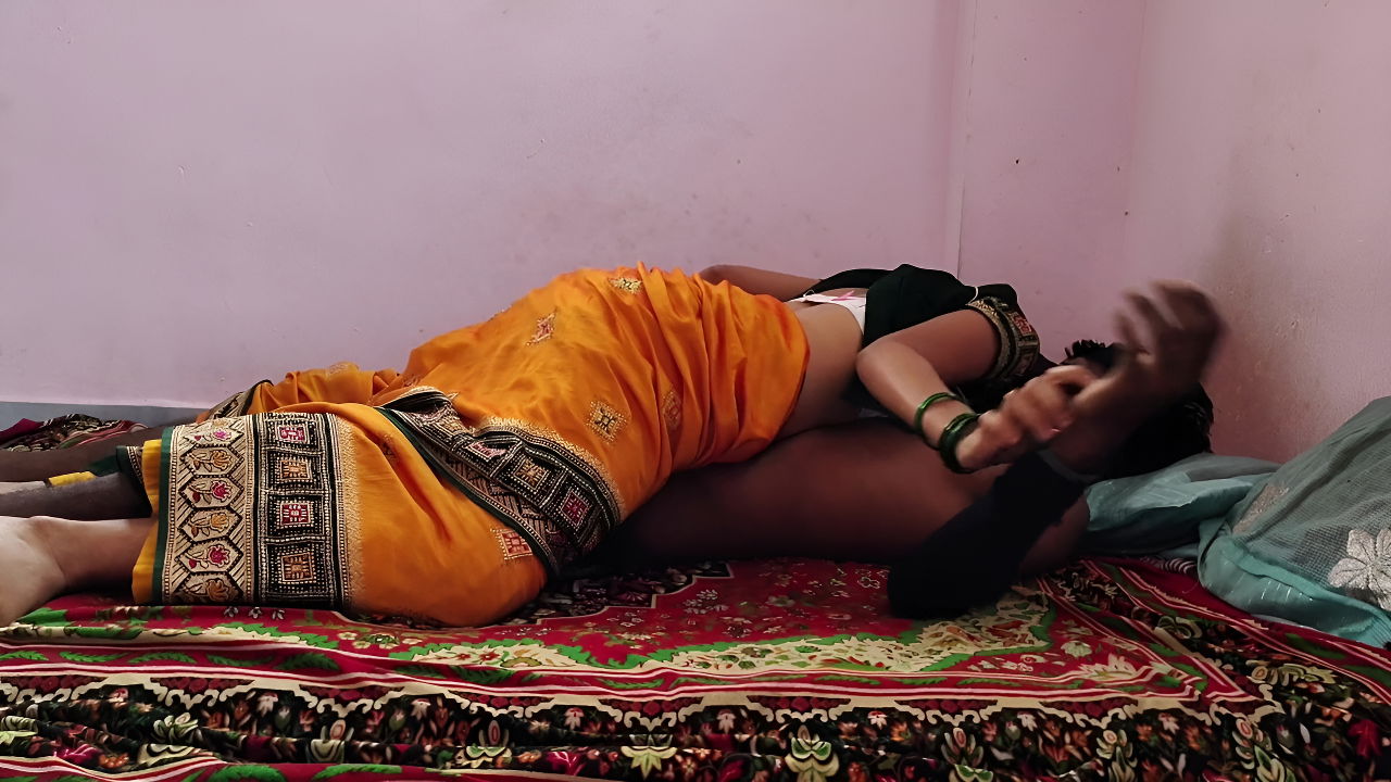 18 Years Old Couple First Time Sex When They Alone at Home Hardcore & Hardfuckig Sex