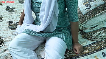 Beautiful Indian Stepsister’s Fuck MMS