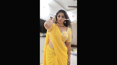 Youtuber Vandhana 15