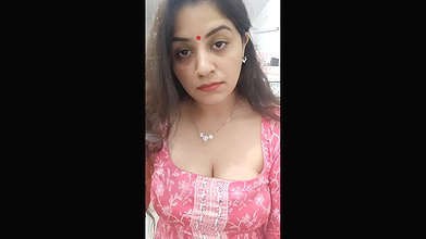 Youtuber Vandhana 42