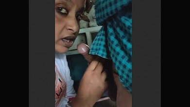 Desi Randi Blowjob with clear hindi Talking