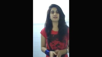 Beautiful Girl Showing Cute Boobs With Clear Hindi Audio Saying