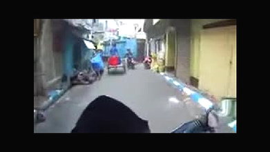 RED LIGHT AREA KOLKATA CROSSING BY BIKE.mkv