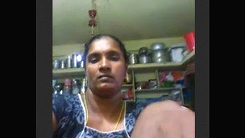 Telugu Bhabhi Showing Her Boobs