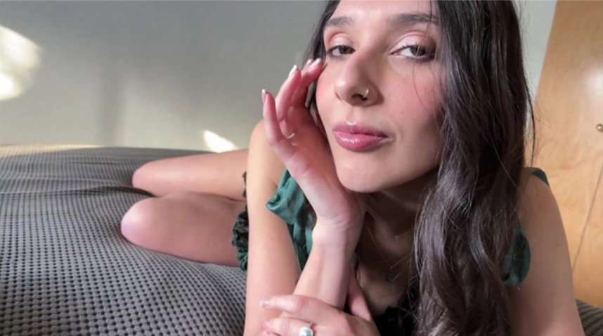 Aria Sloane – Hang Out With Naughty Brunette