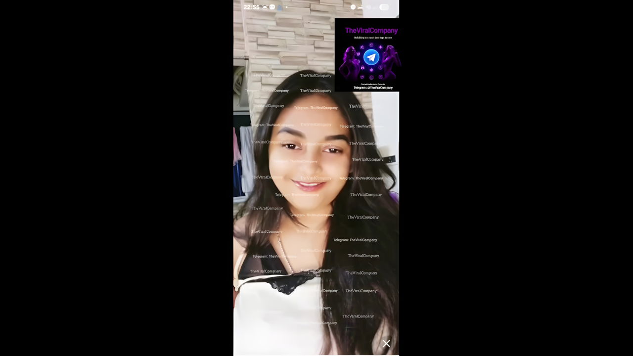 Olivia Topless show with glimpse of pussy and ass with audio2