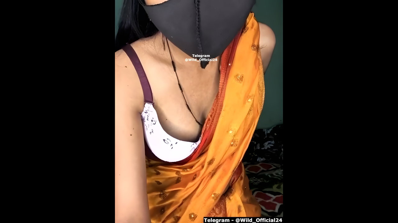 Cute Simmy0 Fingering Pussy in Private Show My Desi