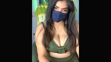 Your_Ruby_ private show enjoying dommy on pussy