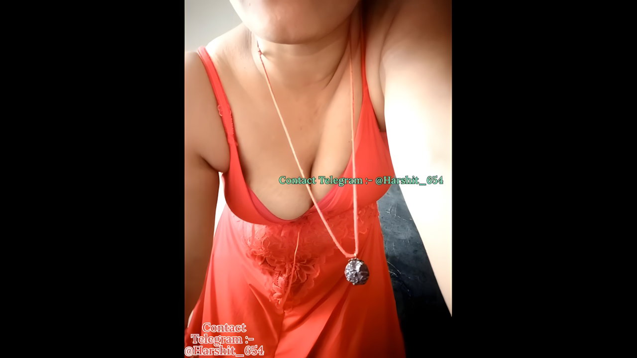 Megna_143 private show closeup spreading pussy hole