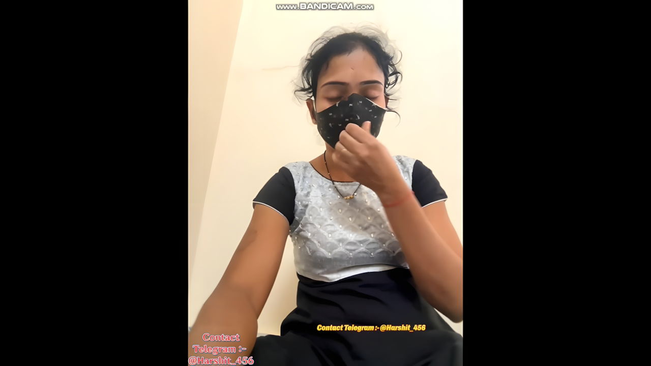 Keerthi-Telugu private show boobs and pussy show