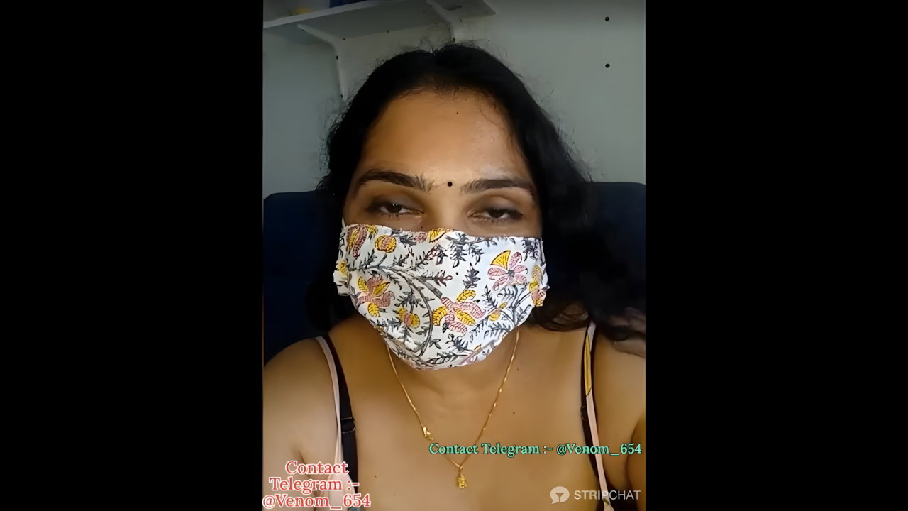 Janaki_telugu private show spreading pussy hole1