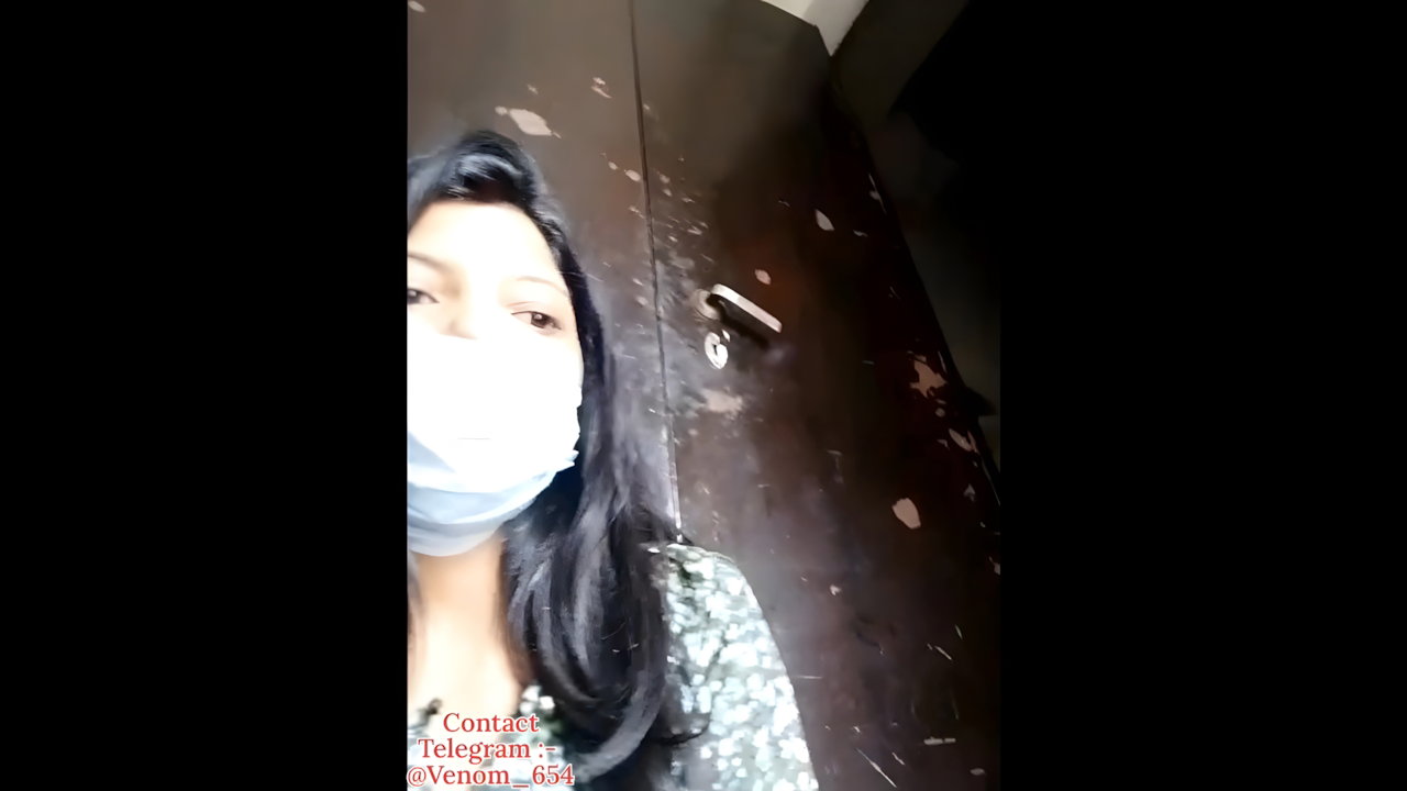 Hotty-Divya Private show face show and pussy fingering