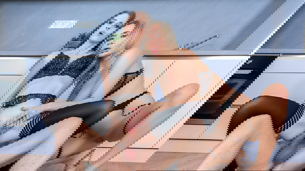 Nela Decker & Venera Maxima – Anal Threesome