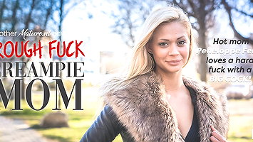 Peneloppe Ferre Bucks Hard on Big Cock in Indian Sex MMS