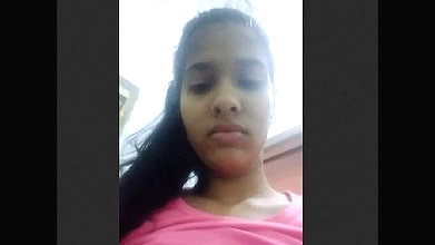 Beautiful girl 2 clips Marge
