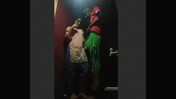 Paki Bhabhi Blowjob and Standing Fucking