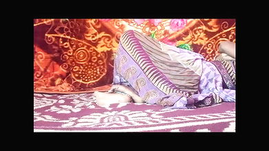 sexy brither in law woke up sexy sister in law with a leg.